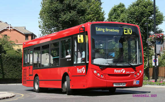 Route E10, First London, DMS44417, YX09FLW, Ealing
