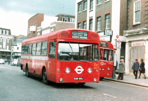 Route 211, London Transport, SMS158, EGN158J, Kingston