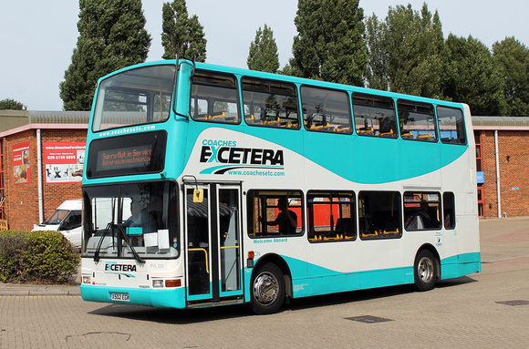 Coaches Excetera, PVL200, X502EGK, Hounslow Station