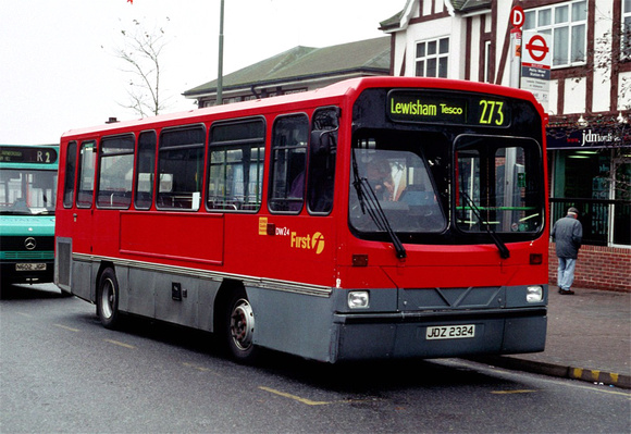 Route 273, First London, DW24, JDZ2324, Petts Wood