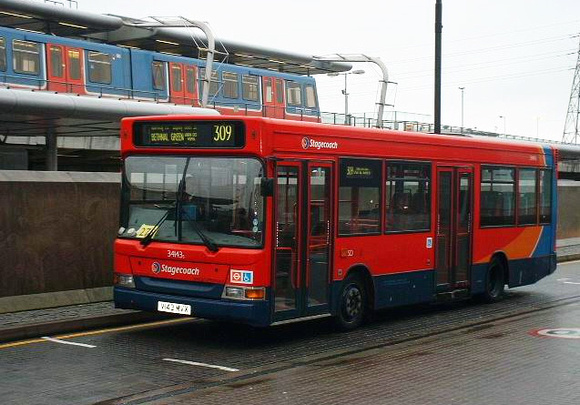 Route 309, Stagecoach London 34143, V143MVX, Canning Town