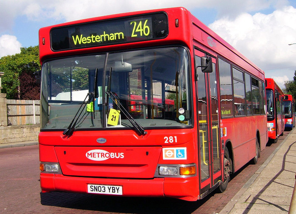 Route 246, Metrobus 281, SN03YBY, Bromley