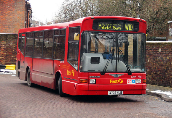 Route W10, First London, DM41778, X778HLR, Enfield
