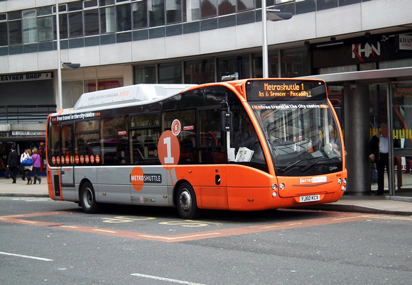 Route 1, First Manchester 49103, YJ60KCX, Manchester