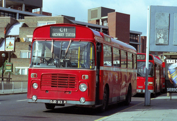 Route C11, London Transport, BL83, OJD83R, Archway