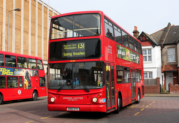Route 131, London United RATP, TA205, SN51SYC, Tooting Broadway