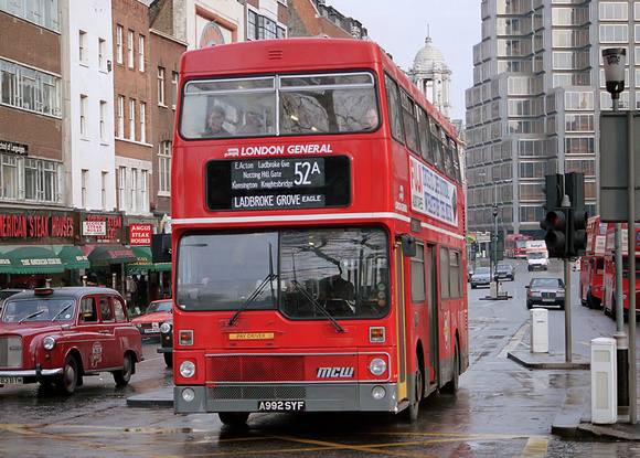 Route 52A, London General, M992, A992SYF, Victoria