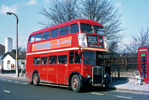 Route 66A, London Transport, RT3033, NLE923, Gidea Park