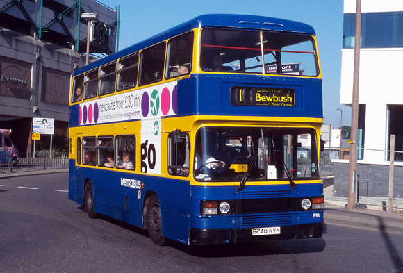 Route 1, Metrobus 898, B248NVN, Crawley