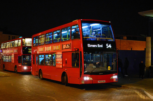 Route 54, Metrobus 889, PN09ENH, Woolwich