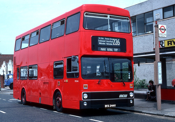 Route 226, London Transport, M244, BYX244V