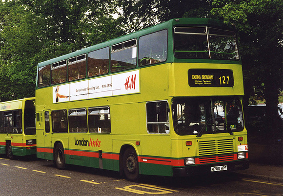 Route 127, London Links 700, M700HPF, Purley