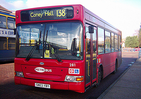 Route 138, Metrobus 281, SN03YBY, Bromley