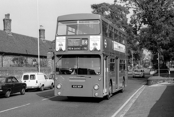 Route 84, London Transport, DMS1911, KUC911P, St Albans