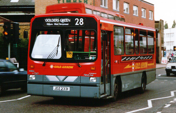 Route 28, Gold Arrow, DW31, JDZ2331, Wandsworth
