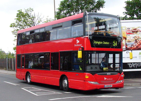 Route 51, Selkent ELBG 15055, LX09ADZ, Woolwich
