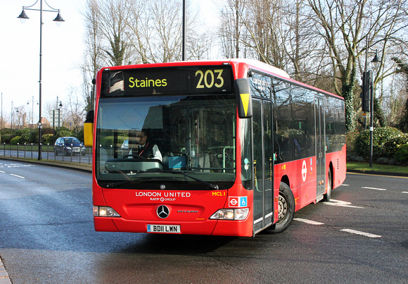Route 203, London United RATP, MCL1, BD11LWN, Staines