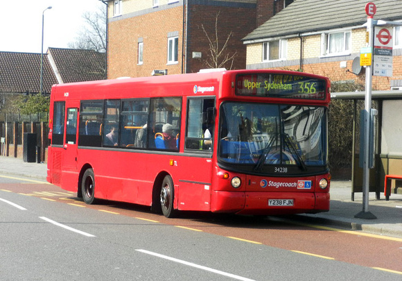 Route 356, Stagecoach London 34238, Y238FJN, Anerley