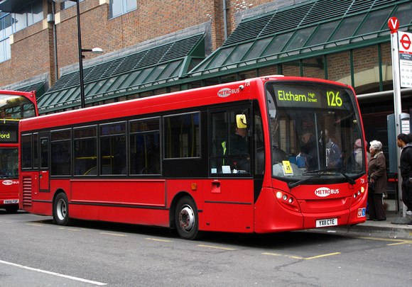 Route 126, Metrobus 731, YX11CTE, Bromley