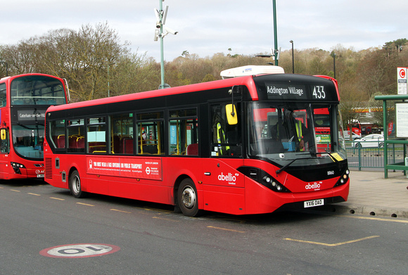 Route 433, Abellio London 8860, YX16OAO, Addington Village