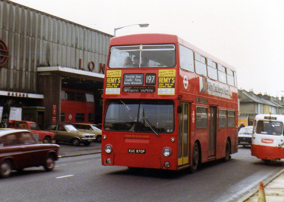 Route 197, London Transport, DMS1970, KUC970P, South Croydon