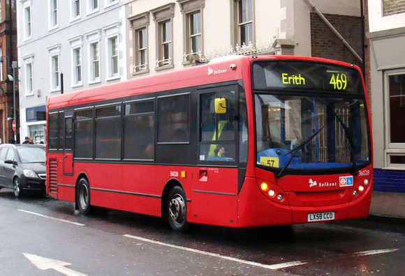 Route 469, Selkent ELBG 36028, LX58CCO, Woolwich