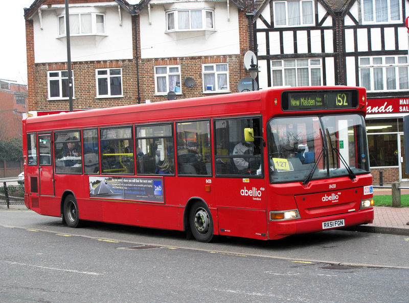 London Bus Routes | Route 152: New Malden, Fountain Roundabout ...