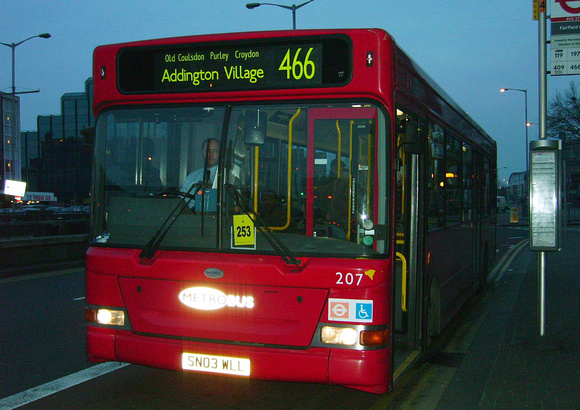 Route 466, Metrobus 207, SN03WLL, Croydon