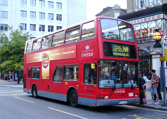 Route N9, London United, VP110, W454BCW, Trafalgar Square