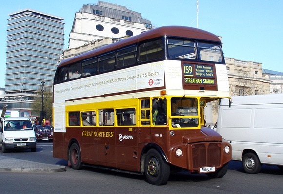Route 159, Arriva London, RM25, 855UXC, Trafalgar Square