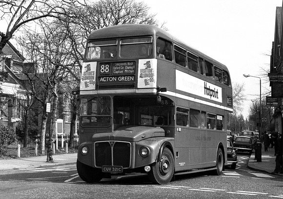 Route 88, London Transport, RML2321, CUV321C