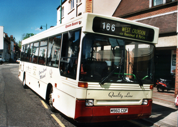 Route 166, Epsom Buses 960, M960CGF, Epsom