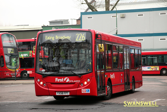 Route 226, First London, DML44055, YX58FPT, Golders Green