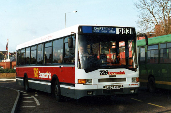 Route 726, London Coaches, DK7, J807KHD, Dartford