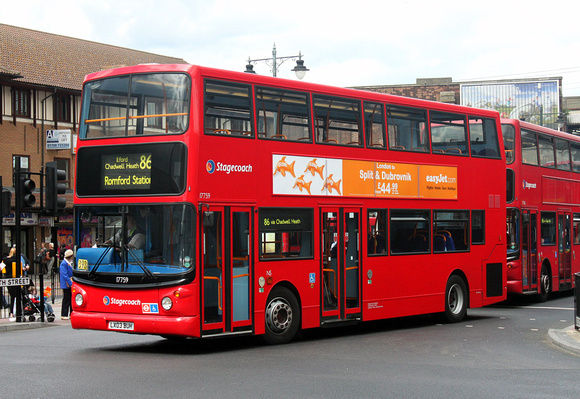 Route 86, Stagecoach London 17759, LX03BUH, Romford Station
