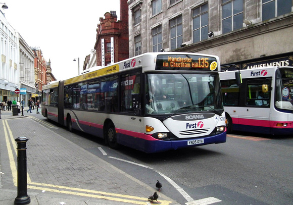 Route 135, First Manchester 12001, YN05GYA, Manchester