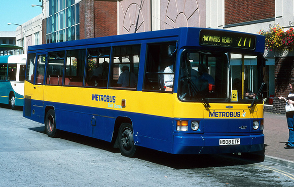 Route 271, Metrobus 729, H908DTP, Crawley