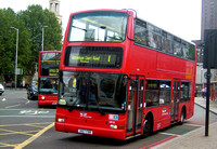 Route 1, East Thames Buses, VP15, X167FBB, Waterloo