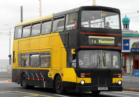 Route 14, Blackpool Transport 371, F371AFR, Talbot Square