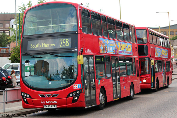 Route 258, Arriva The Shires 6101, KX59AEF