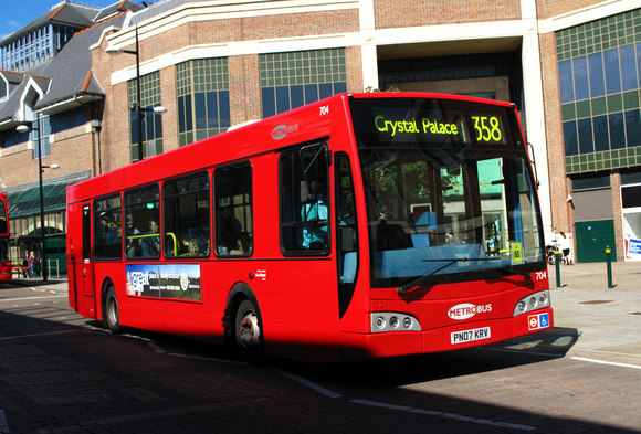 Route 358, Metrobus 704, PN07KRV, Bromley