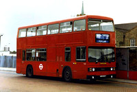 Route D1, London Buses, T653, NUW653Y, Mile End