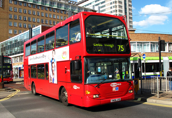 Route 75, Metrobus 927, YN06JYO, Croydon