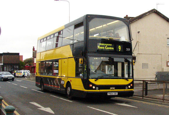 Route 9, Blackpool Transport 319, PN04XDE, Cleveleys