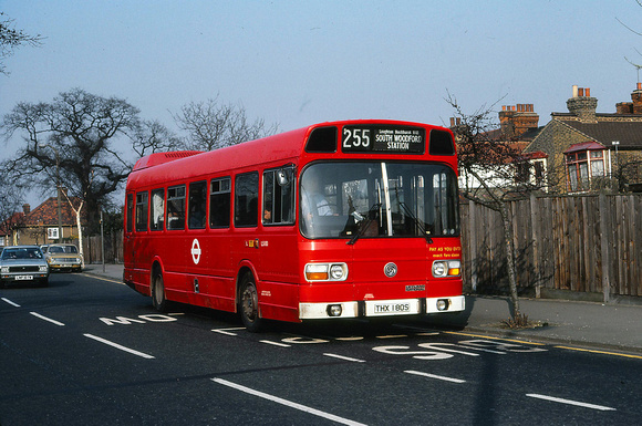 Route 255, London Transport, LS180, THX180S