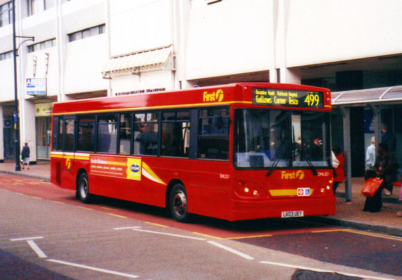 Route 499, First London, DHL521, LK03UEY, Romford