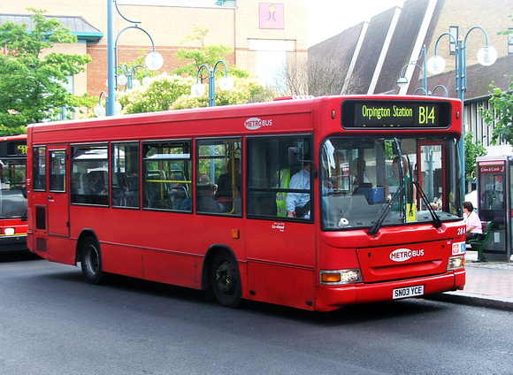 Route B14, Metrobus 284, SN03YCE, Bexleyheath