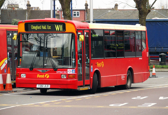 Route W11, First London, DMS41261, T261JLD, Walthamstow