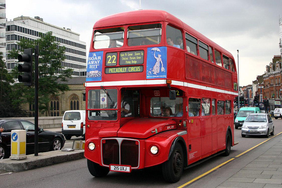 Route 22, London General, RM899, 215UXJ