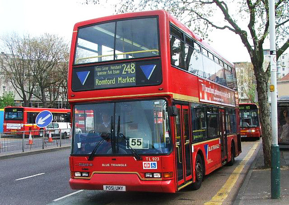 Route 248, Blue Triangle, TL923, PO51UMY, Romford